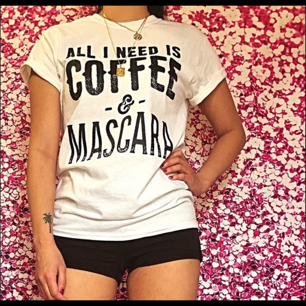 👑 Graphic Tee 👑 - Picture 2 of 3
